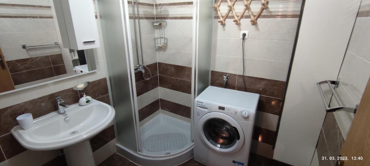 Liammarco Apartment Plaški Екстериор снимка